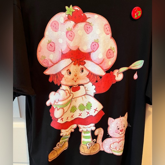 Strawberry Shortcake x Cakeworthy |Graphic Tee Black Size M | Unisex 🍓 - Picture 3 of 10